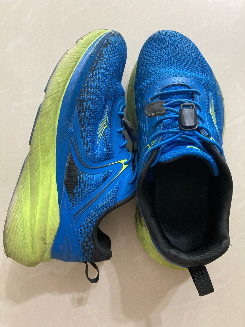 Avia Men's Blue and Lime Athletic Running Shoes